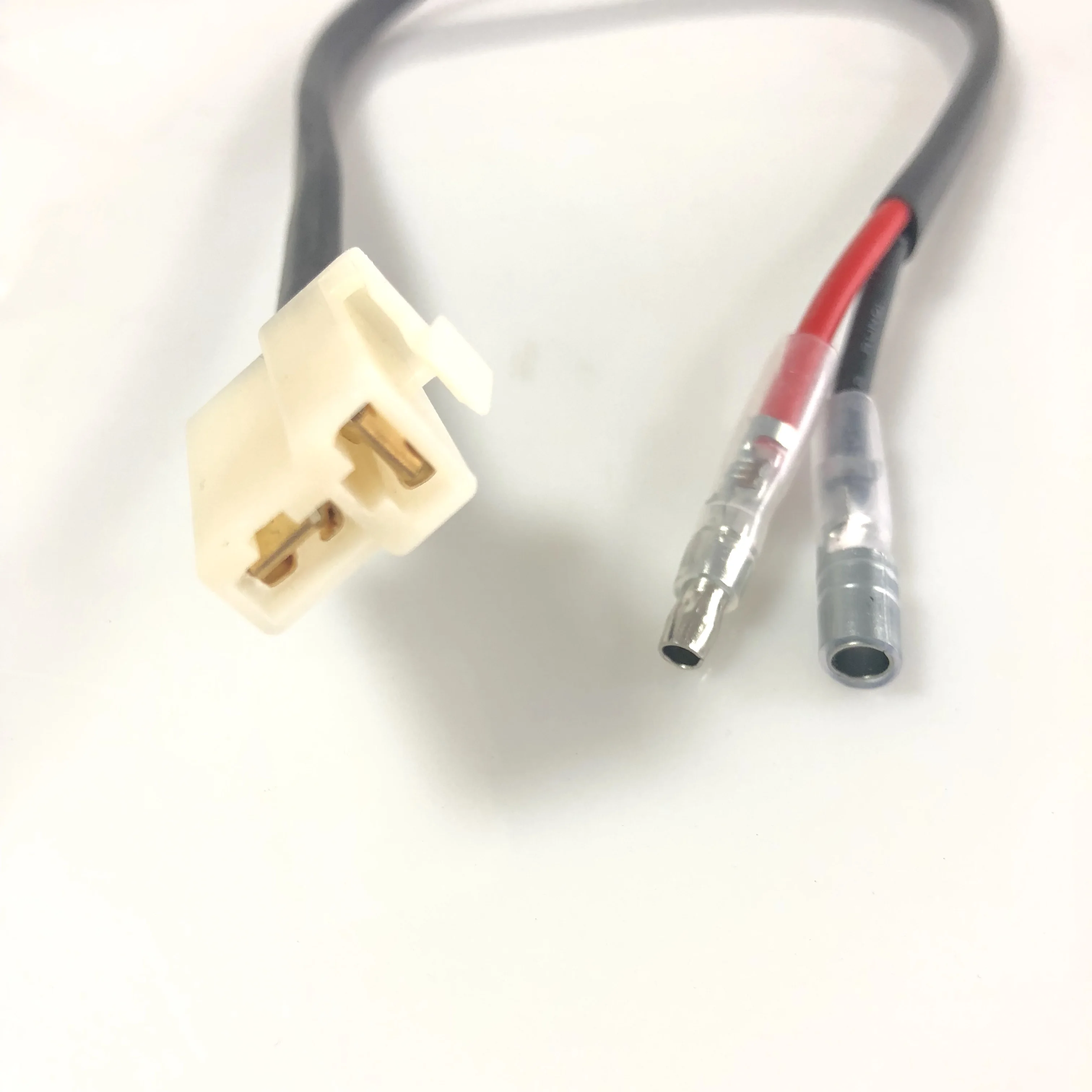 Battery Connector Adaptor Extension Cable 2 pin Bullet with Plastic Cover L=540mm 30Amp usage