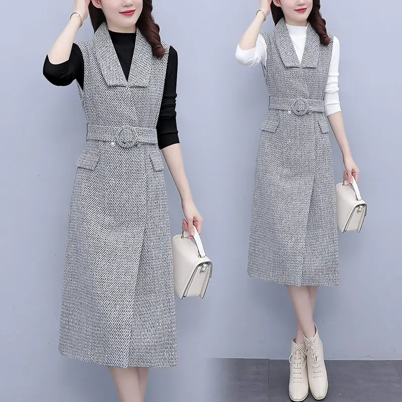 Temperament Slim Outfit 2021 Women\'s Commuter White Sweater + Gray Strap Dress Suit Autumn Winter Two Piece Set M1722