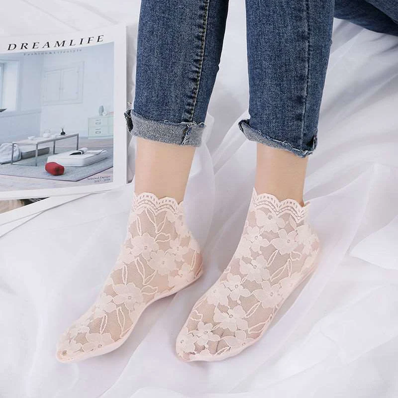 Ladies' Lovely Floral Lace Socks Fashion Summer Mesh Short Sweet Hollow Chaussette Soft Cotton Bottom Non-Slip Loose Sokken