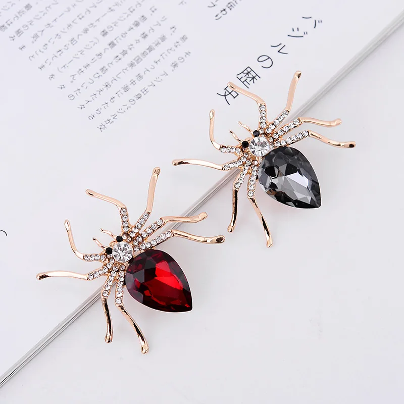 Brooches For Women Classic Spider Insect Pins For Man Neckline Front Of Clothes Halloween Gift Jewelry Charms