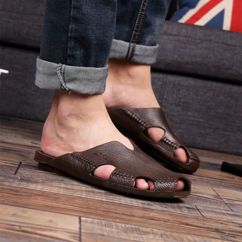 2022 New Porous Shoes Men Home Soft Slippers Anti-slip Outer Wear Slippers Men Casual Sandals Peep Toe Sandals Beach Sandals