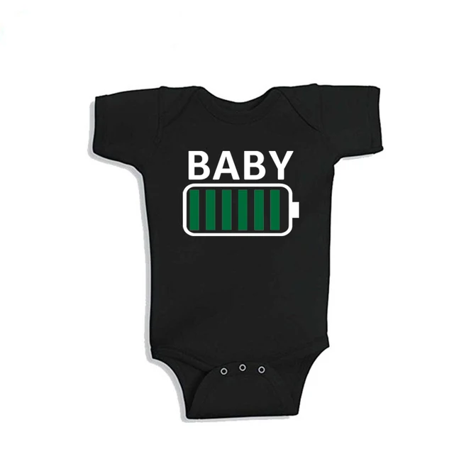 Famiglia abiti coordinati Outfit divertente batteria vestiti papà mamma fratello sorella T-shirt famiglia Look papà mamma Me Baby Boy Girl Tee