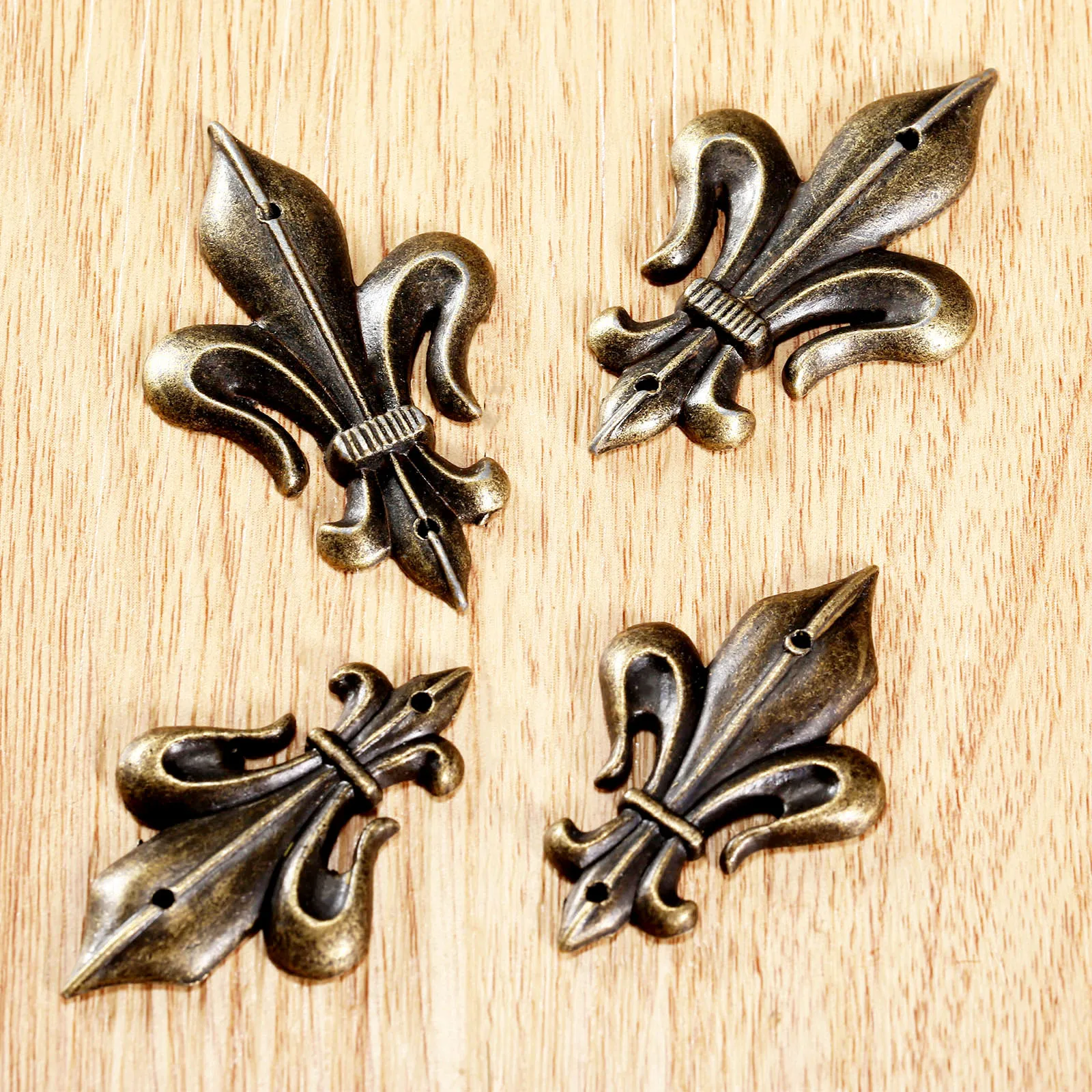 12pcs/4pcs Corners Protectors Furniture Decorative Antique Bronze shield Brackets Box case Feet Leg Vintage Metal 45mm/58mm nail