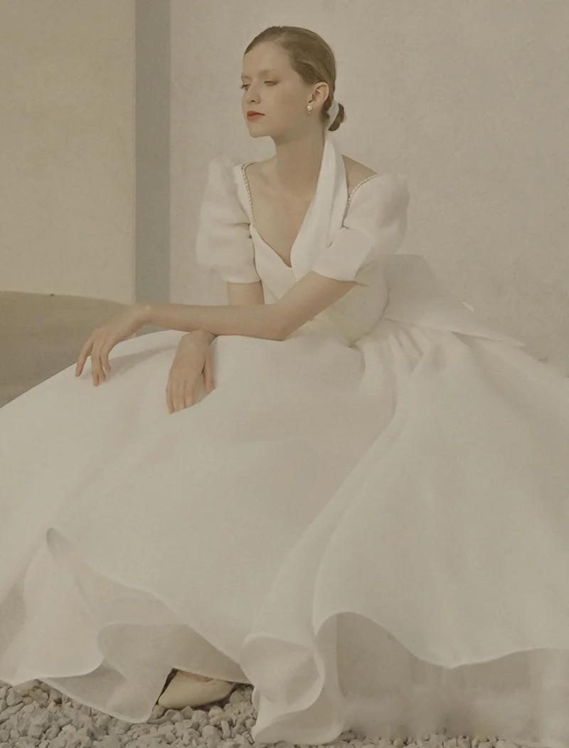 2025 Korea Stil Organza Hochzeit Kleid Schatz Puffy Sleeve Backless Einfache Plain Braut Kleid Vestidos Robes de Mariage
