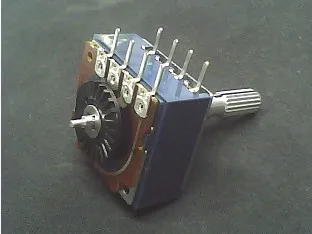 Fever level joint venture high-precision duplex volume potentiometer rh2701-50kax2 with stepping potentiometer - Image 3