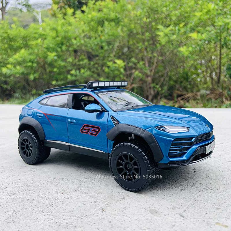 Maisto 1:24 Lamborghini URUS blue simulation alloy car model crafts decoration collection toy tools gift