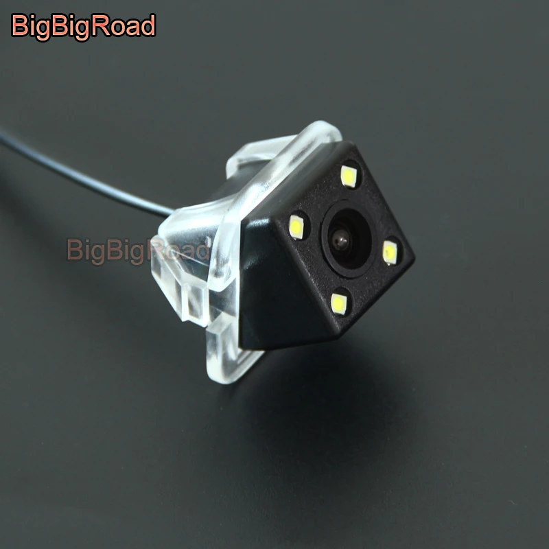 BigBigRoad For Toyota Previa 2012 Wireless Camera Car Rear View Backup Reversing CCD Camera Installed At License Plate Light