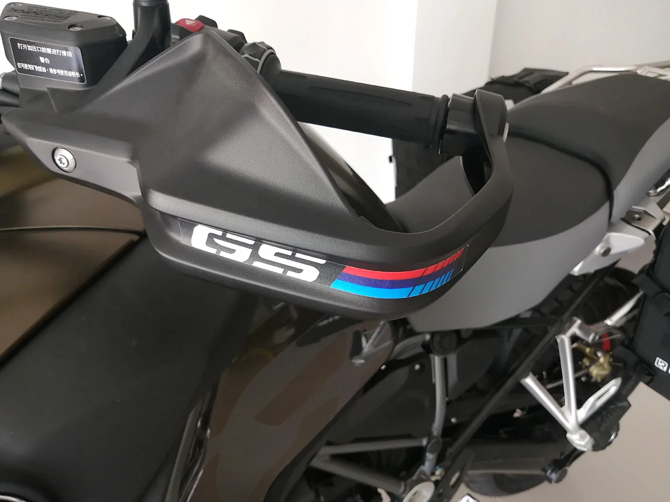 R1200gs pegatinas de abrazadera de manillar de motocicleta r1200gs lc accesorios Para Moto guardamanos mano r1250gs aventura