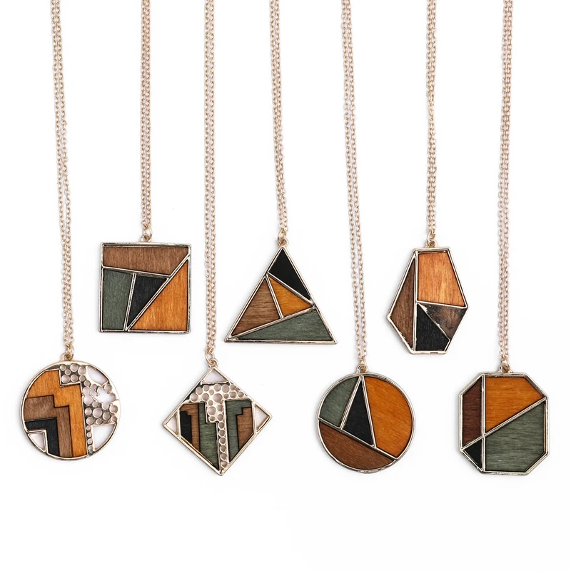 2020 New Hollow out Geometric round wood contrast pendant necklace women