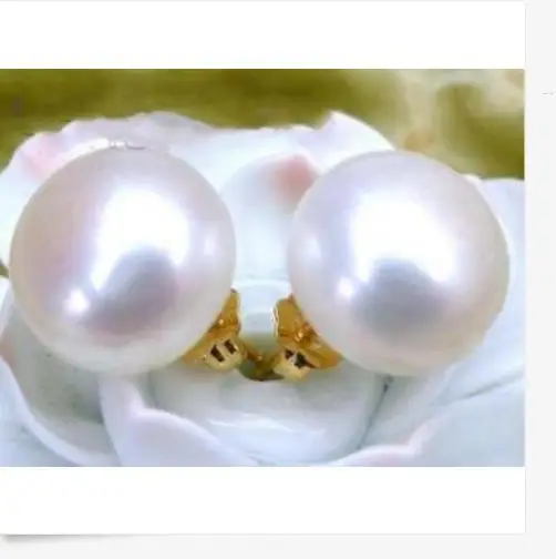 

charming pair of 12-11mm south sea flat round pearl earring