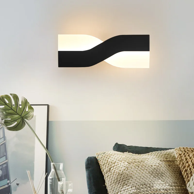 

Nordic Creative Bedside Wall Lamp Bedroom Living Room Modern Minimalist Lamp Rotatable LED Study Reading Background Sconce