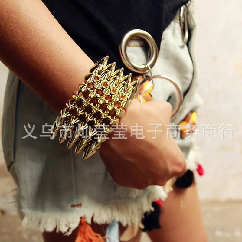 Plastic Gothic Rivets Spikes Elastic 5Rows Stretch Bracelet For Hip Hop Women Party Rock Pyramids Wristband Punk Jewelry