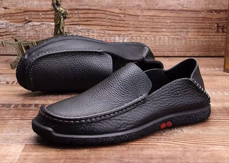 New Breathable Men Genuine Leather Casual Shoes Vintage Lazy Anti- Skid Moccasins Men Loafers Luxury Brand Wear-Resistant Shoes