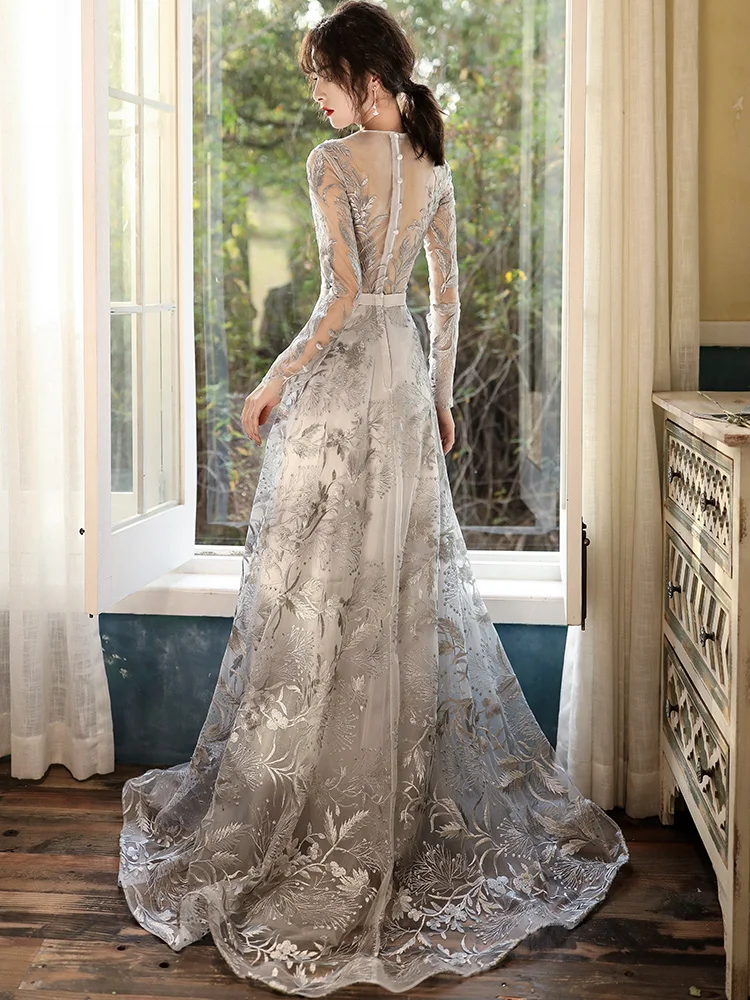 Silver Gray Lace Evening Dresses With Long Sleeves Elegant O-neck A-line Floor-length Backless Celebrity Gowns