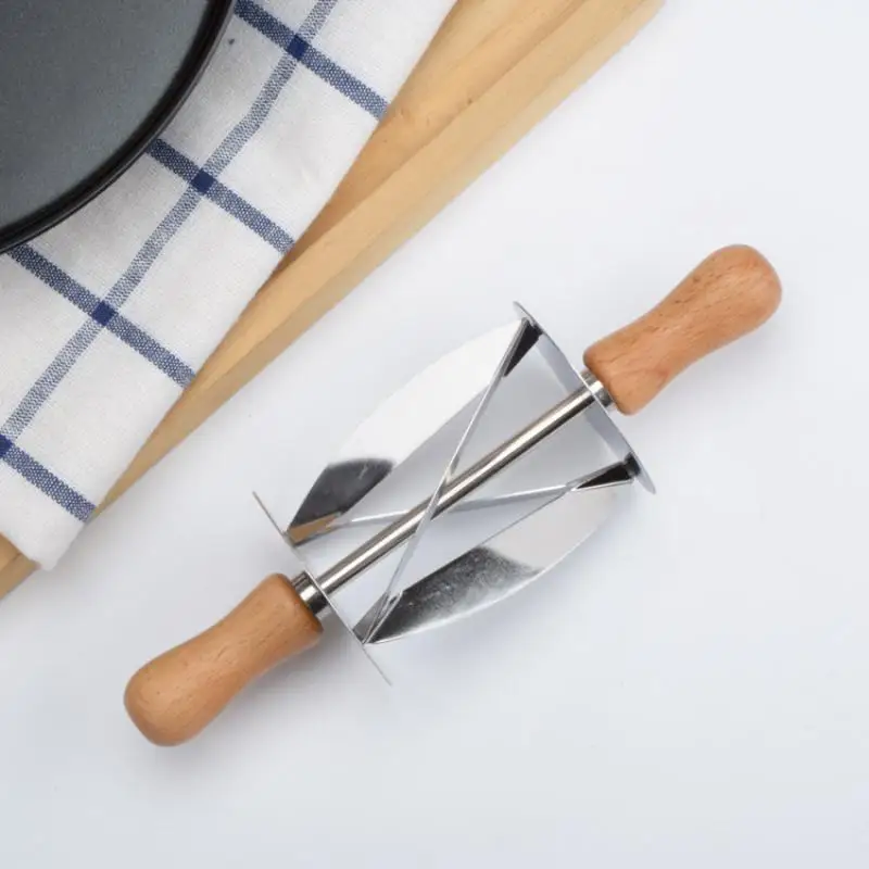 Cucina cottura Croissant cutter Roller pelapatate in acciaio inossidabile adatto per ausili per Dessert da cucina dell'hotel