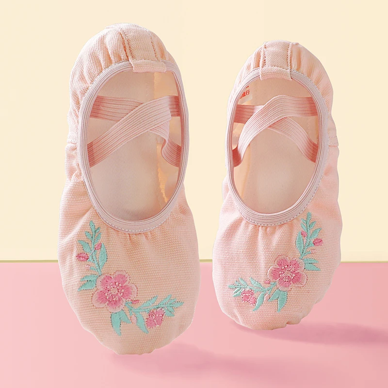 Girls Ballet Shoes Embroider Kids Dance Slippers Split Sole Gymnastics Dancing Shoes Pink Classical Dancing Shoes