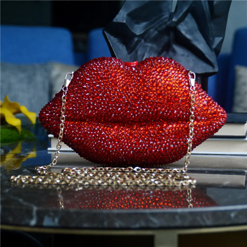 

Designer Luxury Lip Shape Rhinestones Bling Purse Crystal Diamond Shoulder Bag Diamond Handbags Cosmetic Lip Bag for Woman