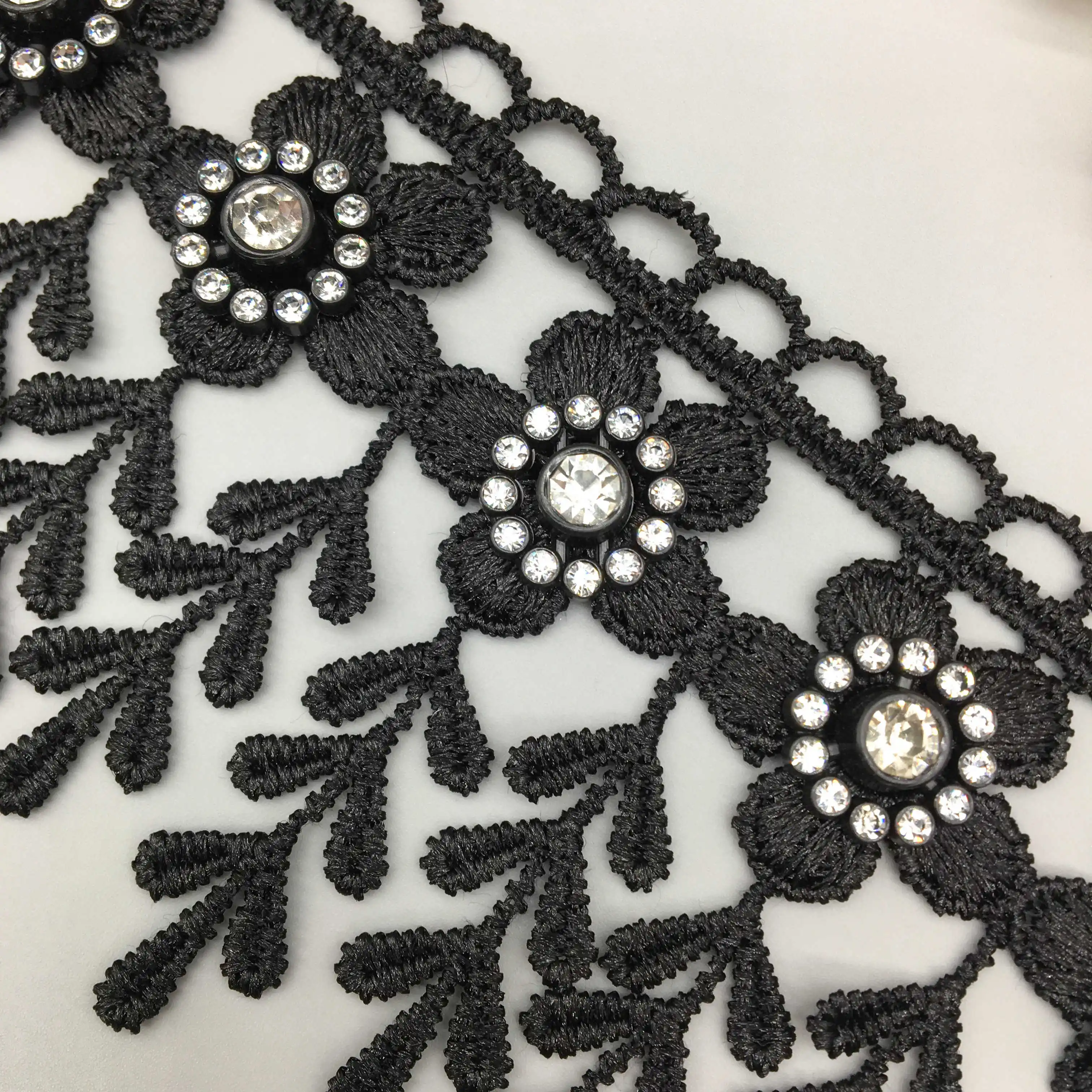 1 ياردة 7 سنتيمتر الأسود ثلاثية الأبعاد زهرة شرابة ورقة الدانتيل حافة شريط تقليم النسيج المطرزة زين الخياطة الحرفية فستان الزفاف الملابس