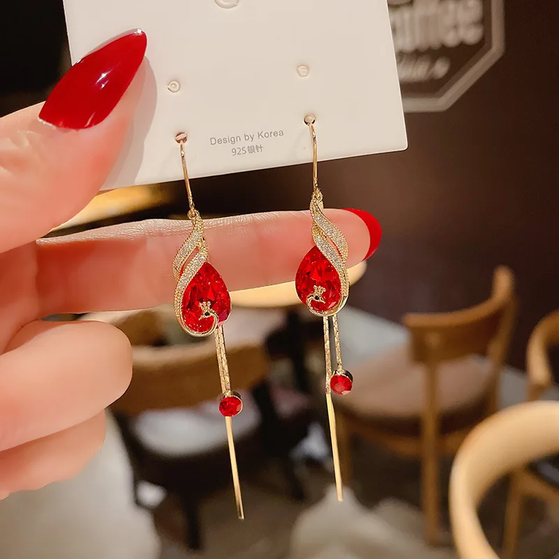 

2021 New Fashion Red Crystal Tassel Long Earrings Elegant Girl Party Earrings Bridal Wedding Jewelry Dating Party Birthday Gift