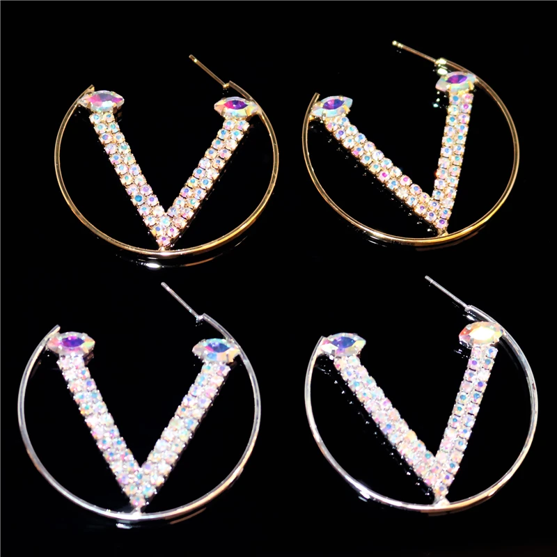 

Fashion New Big Circle V Letter Charming Earrings Personalize Bridesmaids Gift Cute Alphabet Luxury Earrings Everyday Jewelry