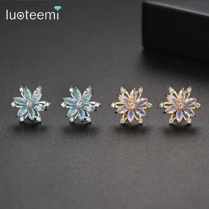 LUOTEEMI Green Pink Cubic Zircon Flower Stud Earrings for Women Fashion Blossom Snowflake Flowers Jewelry Child Friendship Gifts