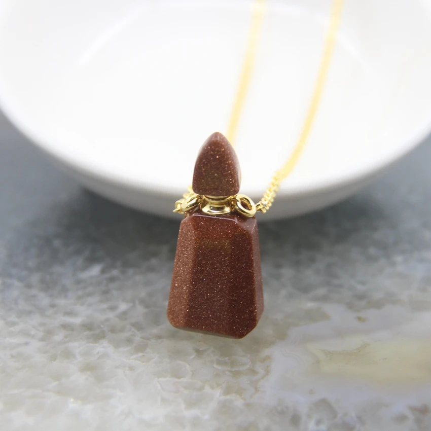 Fiala classica del diffusore dell\'olio essenziale della pietra preziosa sfaccettata, regali di fascini dei monili della collana del pendente della