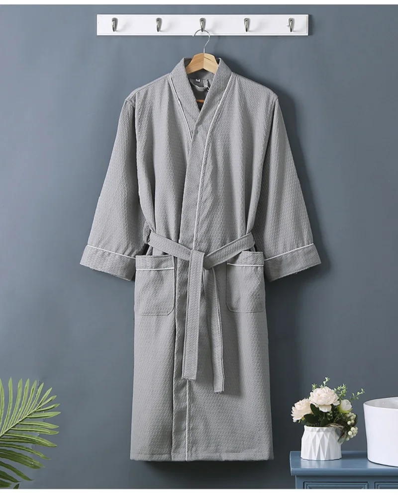 Five-star Hotel Bathrobe Men Hooded 100% Cotton Men\'s Robe Summer Thin Couples Bride Wedding Men Bath Robe Male Dressing Gowns