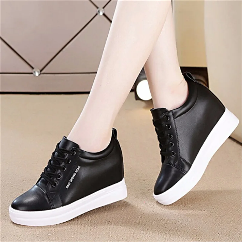 Women Shoes 2020 New Autumn Waterproof Wedges Woman Casual Shoes Platform Heels Female Leisure Black White Women Sneakers