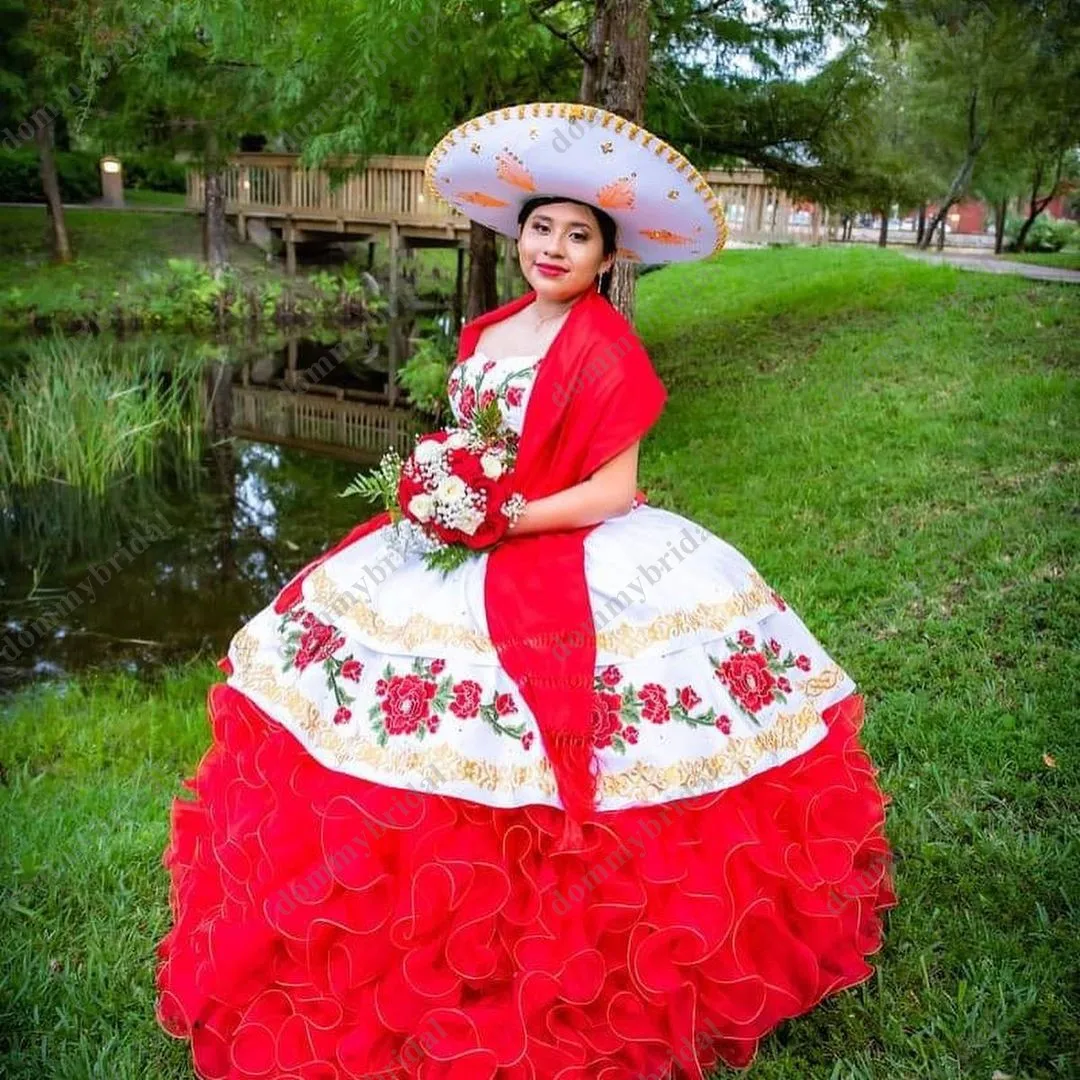 Bonito vermelho e branco vestido de 15 anos mexicano 2023 barato quinceanera doce 15 vestidos de cristal charro flores bordadas