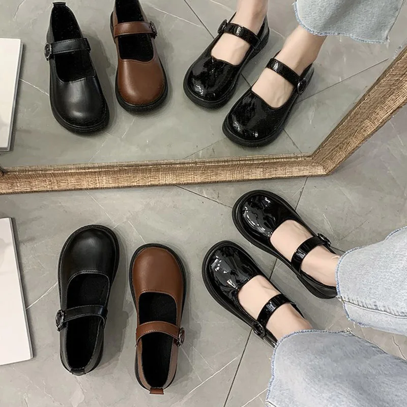 Spring Autumn Lolita Shoes Buckle Mary Janes Shoes Patent Leather Shallow Woman Flats Girls Shoes Size 34-40 zapatos mujer