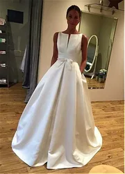 Simple A-Line Boho Beach Wedding Dresses V-neck with Bow Sleeveless Bridal Gown Plus Size Vintage Princess Party Dress