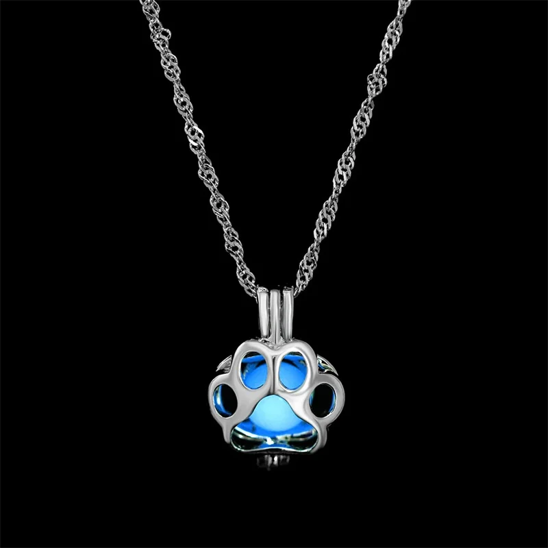 Halloween Pendant Necklace Gift Glowing Cat ClawFlower Shaped Luminous Pendant Necklace For Women Fashion Simple Party Jewelry