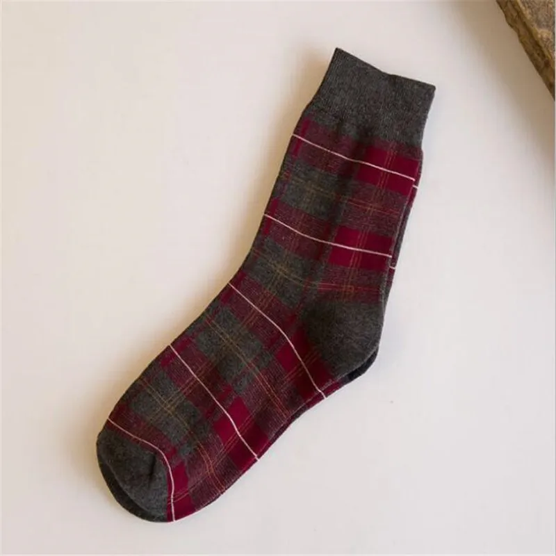 Vintage Plaid Checked Cotton Women Socks Retro Scottish Lattice Grid Kawaii Socks High Quality Fashion Autumn Winter Cute Socks