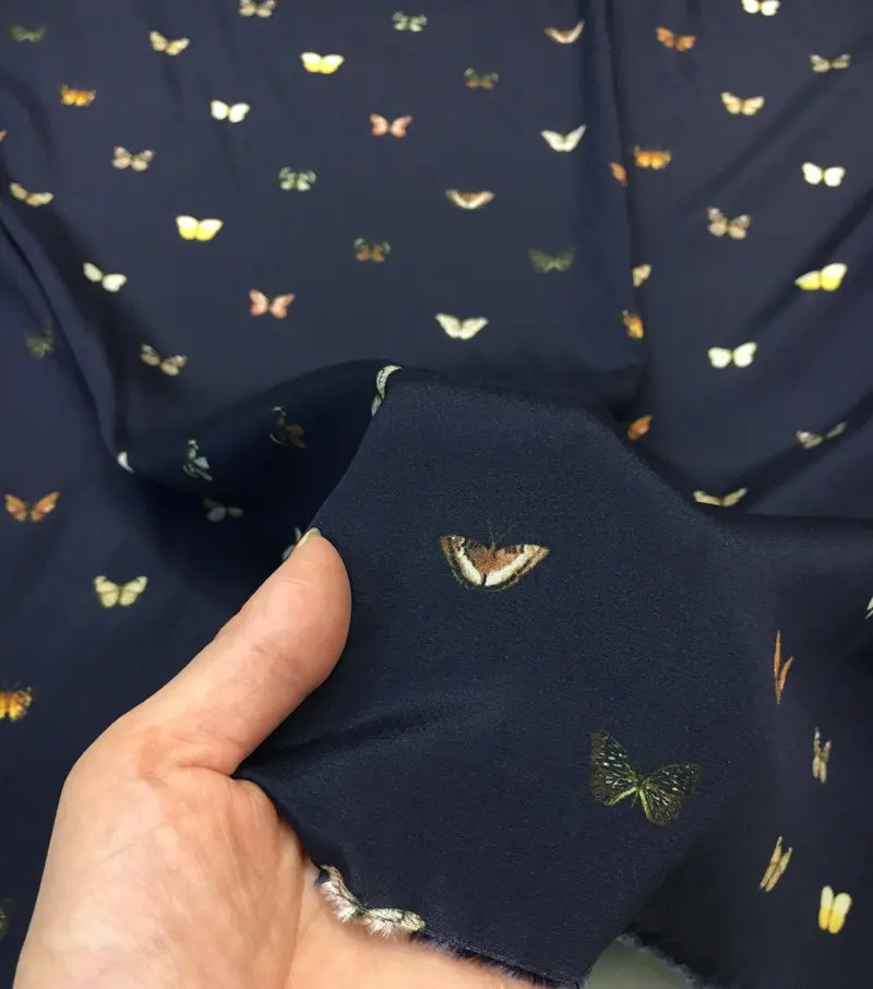 Colorful little butterfly printing navy blue elastic crepe de chine digital printing natural mulberry silk high fashion fabric