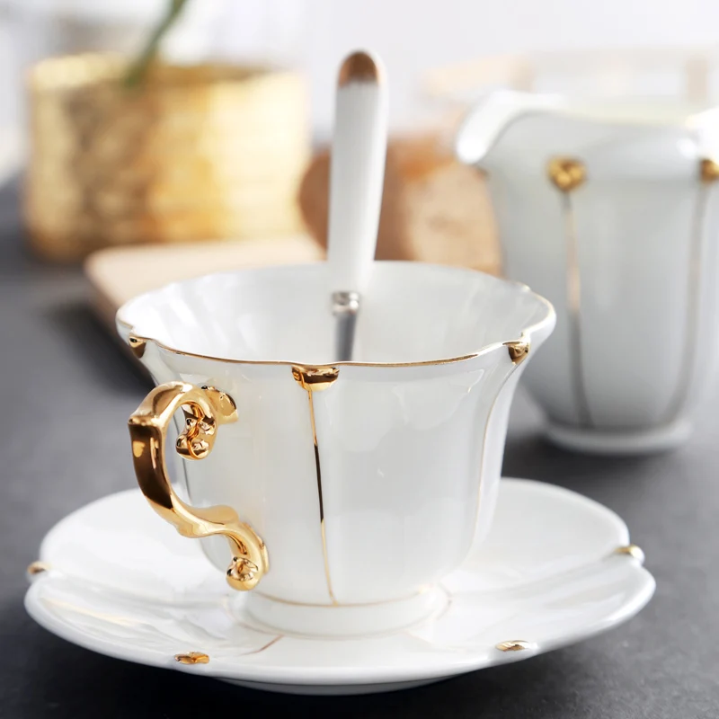 Gold Pearl Bone China Coffee Cup Saucer Spoon Set 200ml Gorgeous Advanced Porcelain Tea Cup Cafe Party Afternoon Teacup Dropship