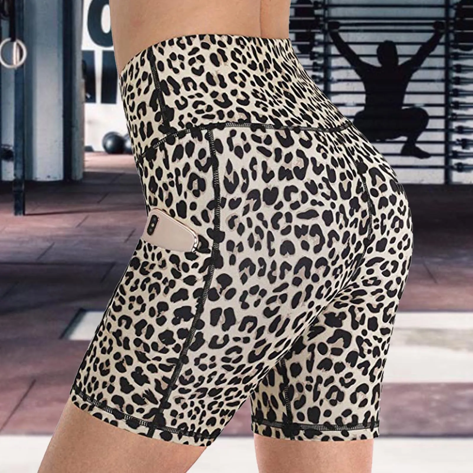 Women shorts Leopard Snake print Leggings hip-lifting fitness shorts side pocket Tight hot pants Middle waist lady yoga pants