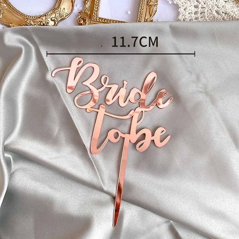 Bride To Be Theme Cake Topper Gold Acrylic Hen Party Cake Flags Dessert Decoration for Wedding Party Cake Topper Baking Supplies
