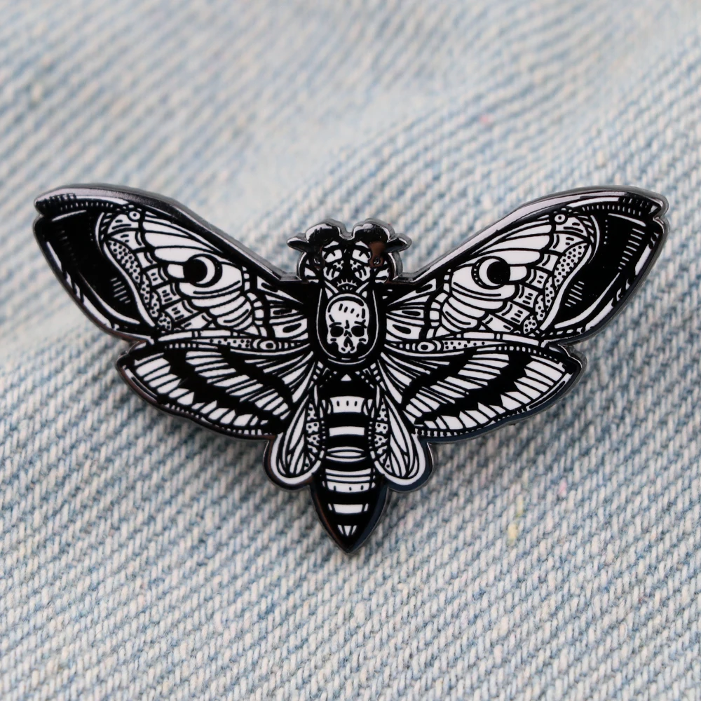 Cool Stuff Halloween Skeleton Moth Horror Enamel Pin Lapel Pins for Backpacks Brooches on Clothes Jewelry Gift Accessories