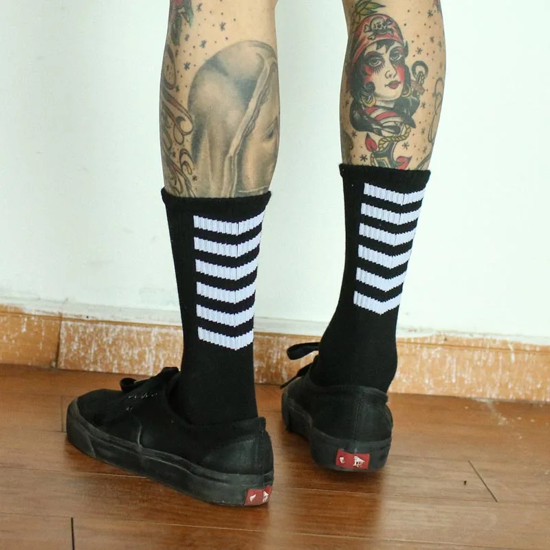 Harajuku Department of black and white Oblique Stripe HK Wind Stockings Male Tide Pilot Skateboard Lovers Cotton Women Socks