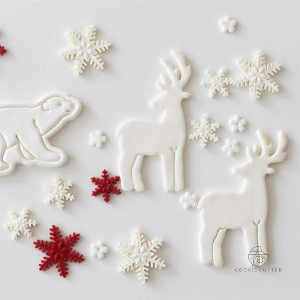 1Pc Christmas Deer Cookie Mold Polar Bear Elk Pattern Mold Candy Biscuits Molds Sugar Craft 3D Baking Pastry Cookie Cutters