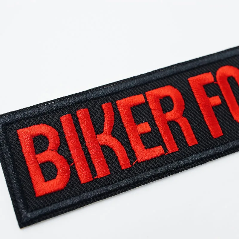 BIKER... Dimensioni: 13x3.1cm panno ferro sulla toppa Badge distintivi ricamati toppe per bambini astratte per adesivi per vestiti 0119