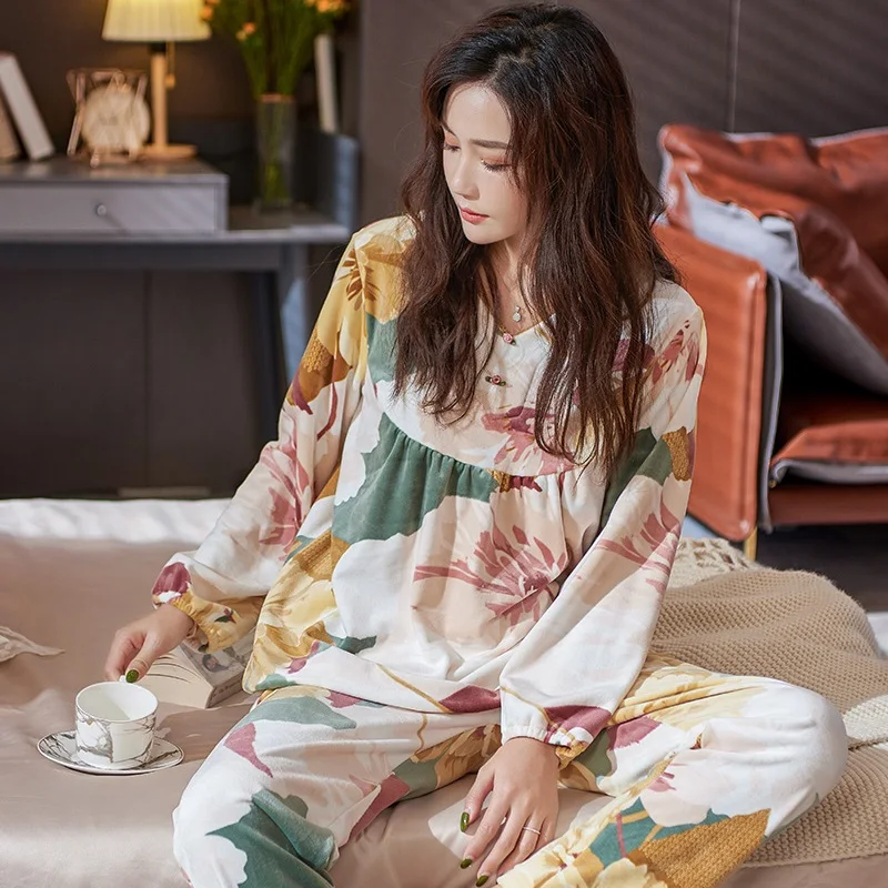 Women's Pajamas V-Neck Island Fleece Autumn Winter Pyjamas Female Pijamas Mujer Sleepwear Long-Sleeve Floral Lounge Sleep Set