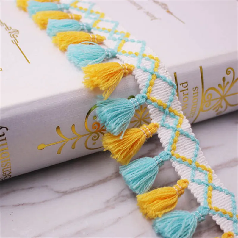 Lace Ribbon Sewing Tassel Lace Fabric Pompoms Trim 4.5cm Width Ball Fringe Embroidery Garment Fabric Handmade Accessory 1yard