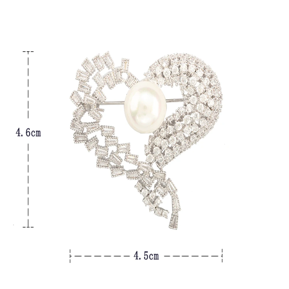 Love Luxury Exquisite Pearl Brooch Winter Dress White High Quality Jewelry for Women Girl Brooch Accessories Brooch Designer