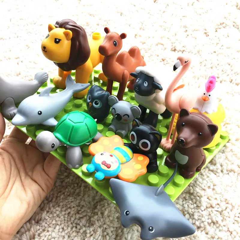 Big Building Blocks Toys Animal Panda Snail Reindeer Ostrick Fox Squirrel Flamingo Kangroo Koala Ray Owl Compatible Brick Parts