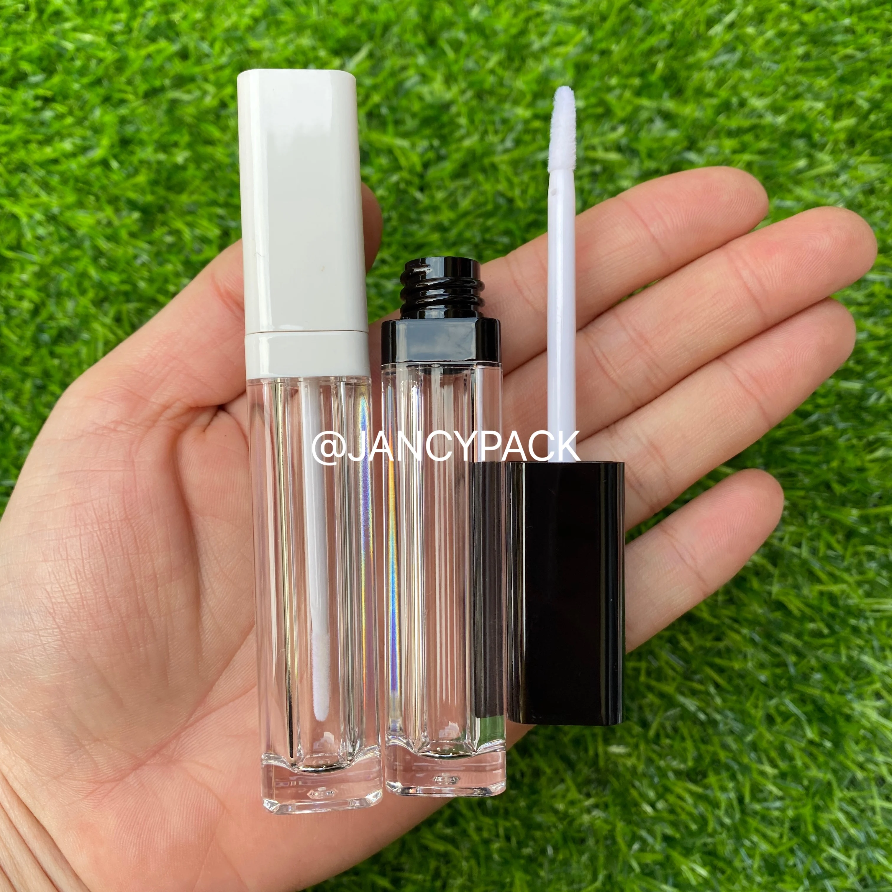 6.5ML White Black Lip Gloss Tubes Empty Lip Glaze Bottle DIY Lip Gloss Container  Lip Gloss Base Travel Bottle MakeUp Tool