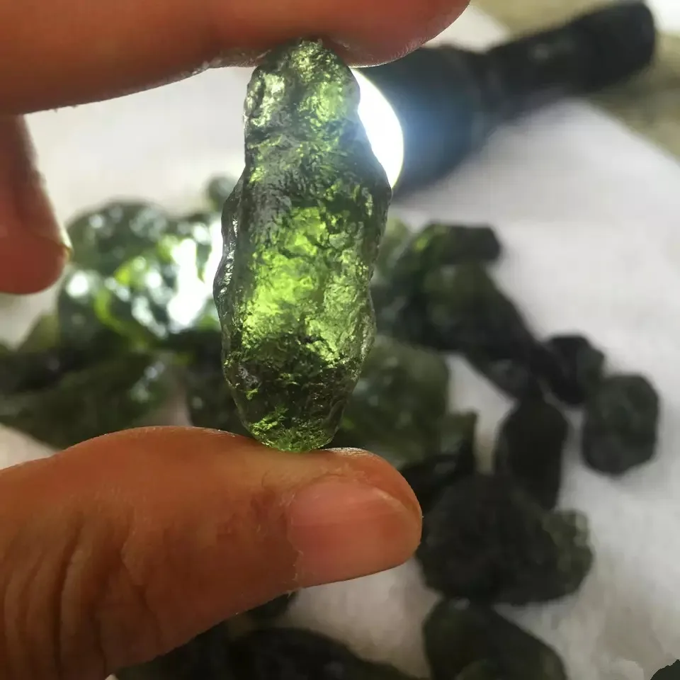 Hot Sale A++ Natural Moldavite green aerolites crystal stone pendant energy apotropaic+ free rope Unique Necklace