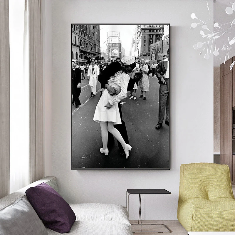 Fashion Poster Wall Art Print Black and White Canvas Painting Perfume Woman Pictures for Living Room Vintage Fashion Home Decor