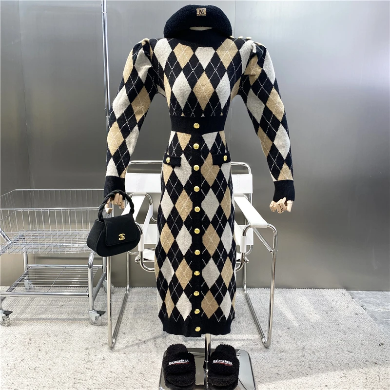 

New 2021 Contrast Diamond Check Buttock Knitted Skirt Foreign Style Bubble Sleeve Diamond Check Gold Button Long Wool Dress