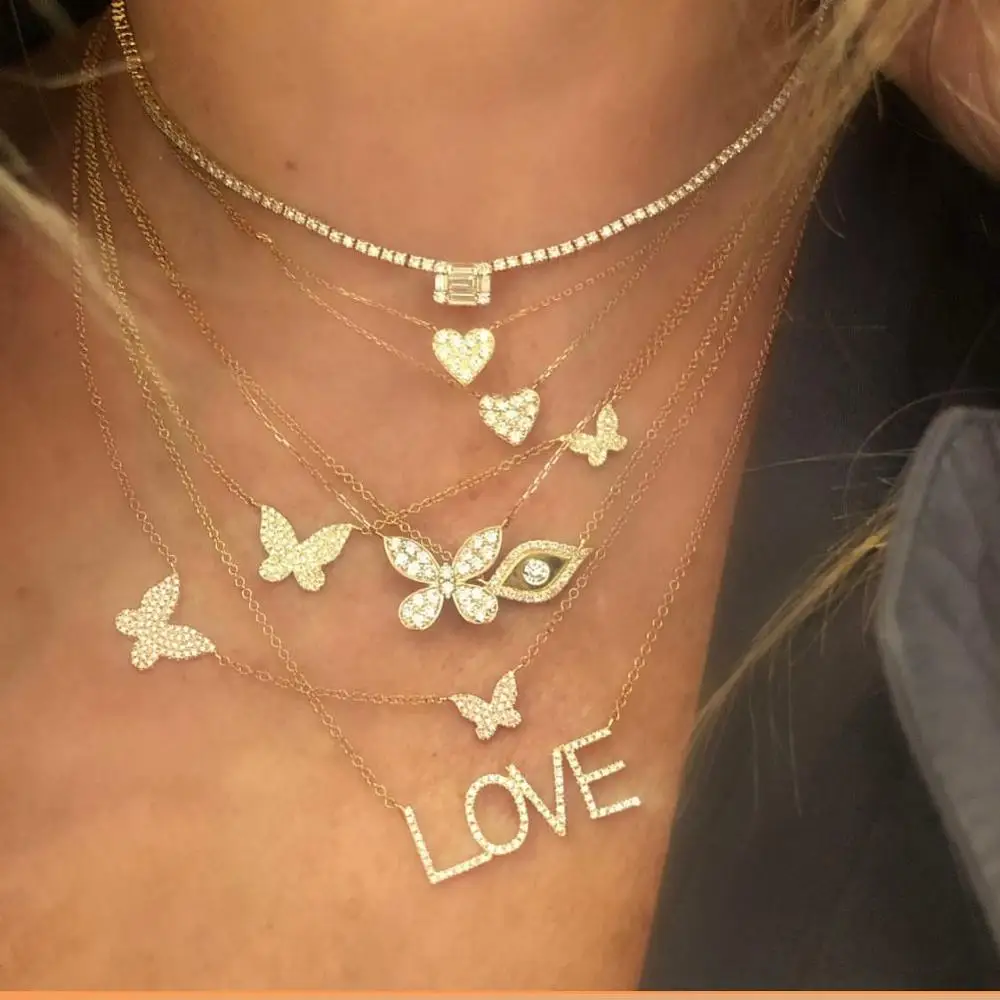 2025 قمة الموضة الجميلة الحد الأدنى حساسة صغيرة تشيكوسلوفاكيا فراشة سحر القلائد للنساء لطيف فتاة هدايا عيد الميلاد الحلو مجوهرات